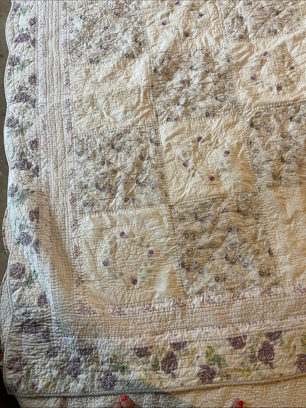 Vintage Floral Quilted Bedspread in Cream and Lavender mint queen